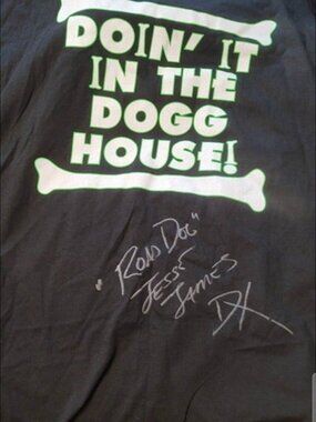 Vintage 90's Signed  NEVER WORN WWF WWE Road Dogg The Dogg House"  XXL  T-Shirt.